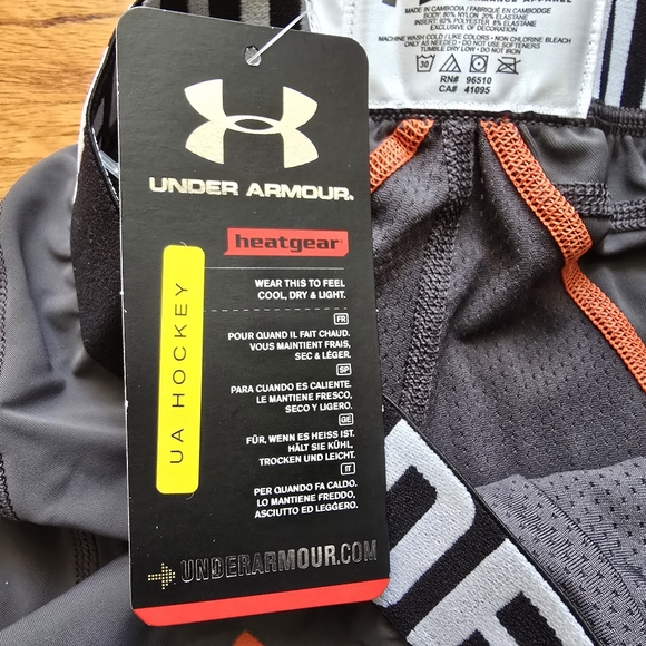 COPY - NWT Under Armour Boys Compression Hockey Shorts Youth XL - Picture 5 of 6